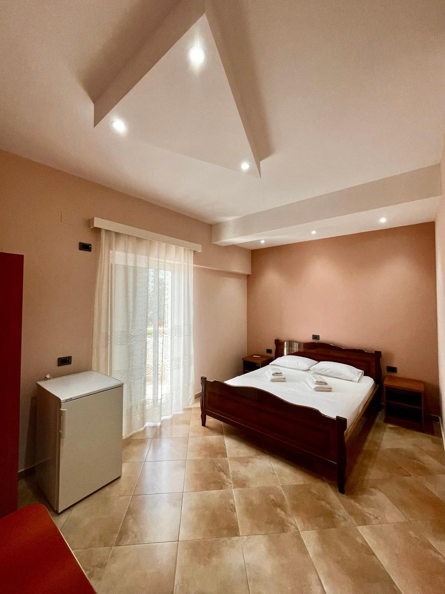 Vila Papa Durres Luaran gambar